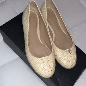 Ivory/Natural color authentic Tory Burch ballet flats